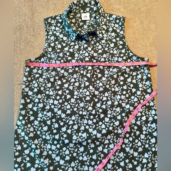 Cabi Sleeveless Button Up Tanks Size small - Picture 4 of 8